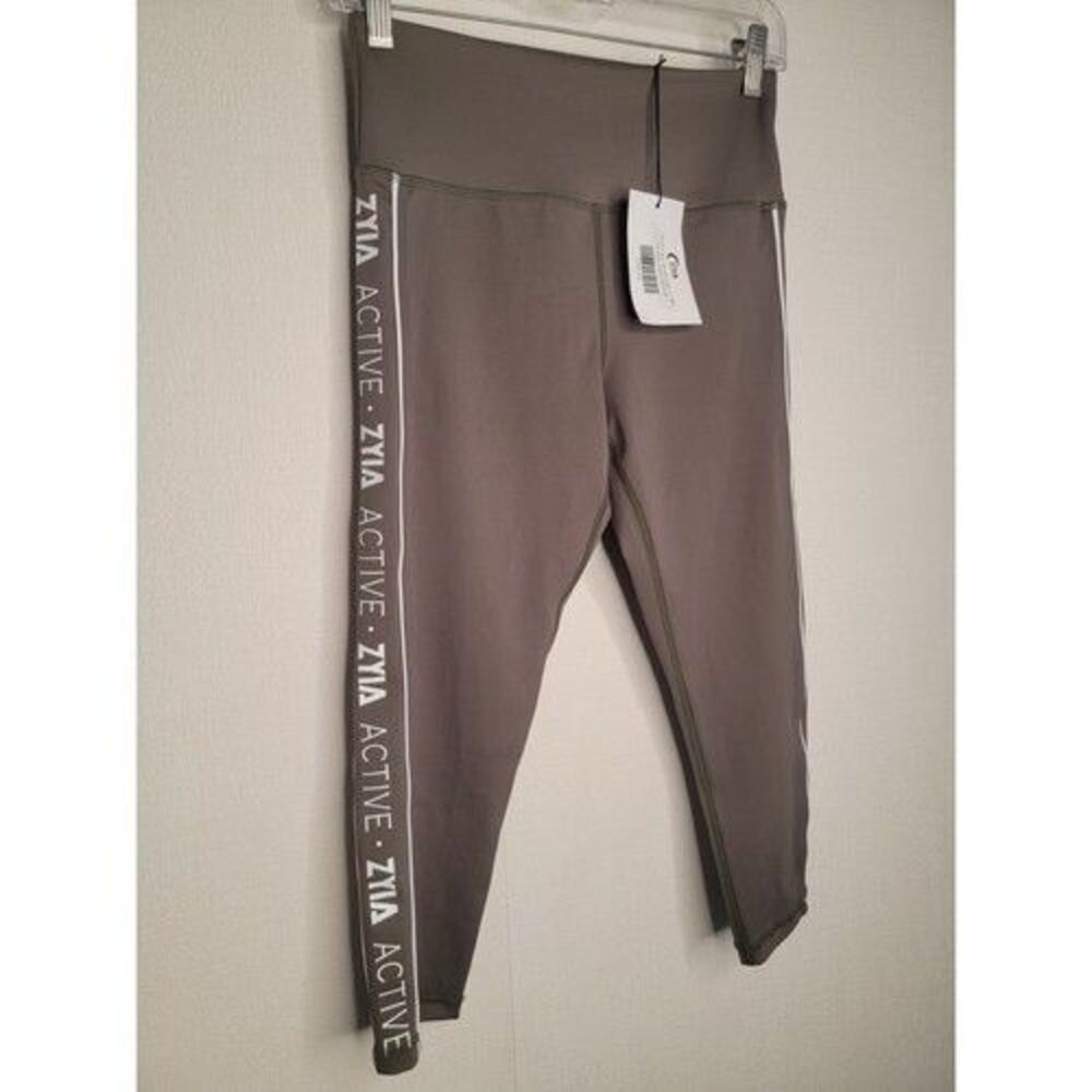 NWT Zyia‎ Active Green Logo Stripe Light n Tight Capri Leggings Women Size 6-8